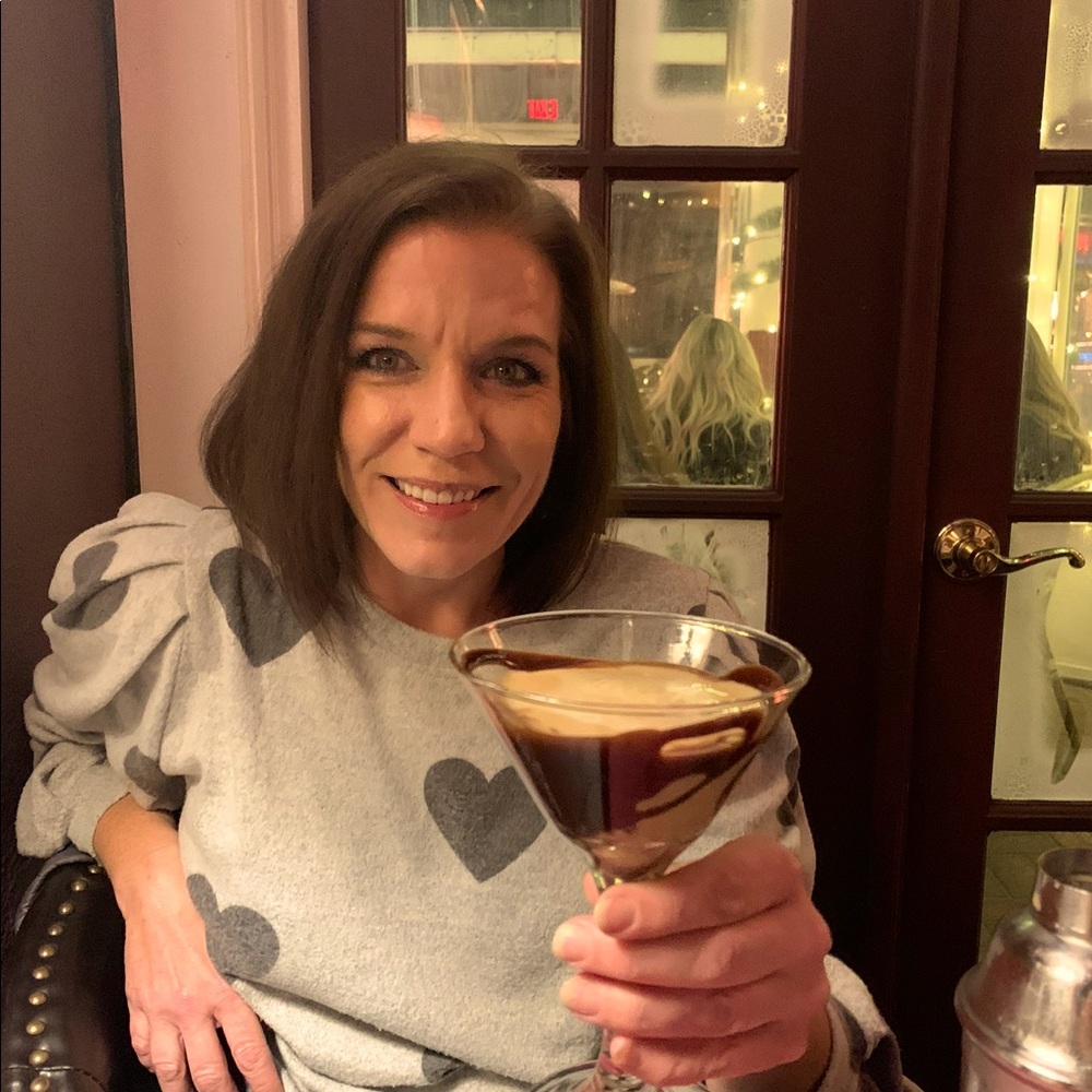 Meet your Posher, Suzanne